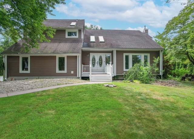Property at 21 Derek Ln, Windsor, CT 06095, 4 beds, 3.5 baths
