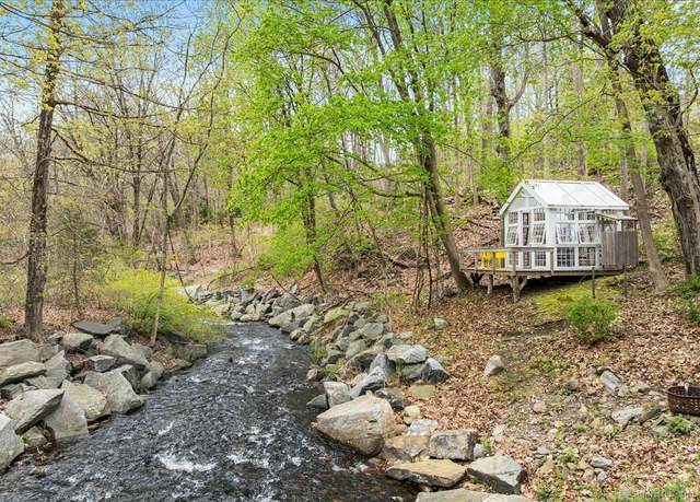 Property at 43 N Main St, Chester, CT 06412, 3 beds, 1.5 baths