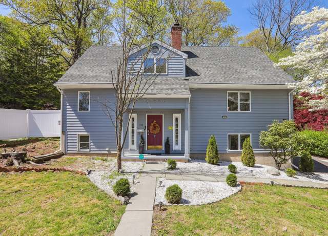 Property at 219 Robinwood Rd, Waterbury, CT 06708, 5 beds, 3.5 baths