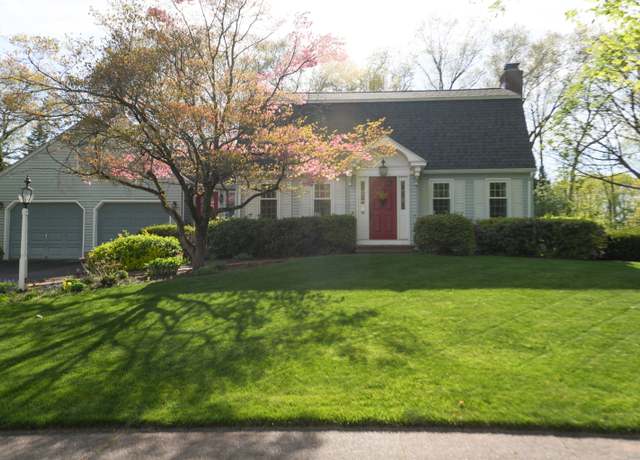 Property at 96 Candlewood Ln, Southington, CT 06489, 4 beds, 2.5 baths