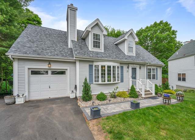 Property at 21 Lakeview Dr, Branford, CT 06405, 4 beds, 2.5 baths