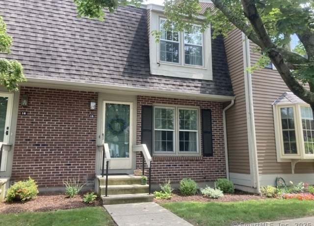 Property at 15 Whitney Ln, Glastonbury, CT 06033, 2 beds, 1.5 baths