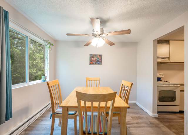 Property at 14 Newtown Rd Unit B9, Danbury, CT 06810, 2 beds, 1 bath