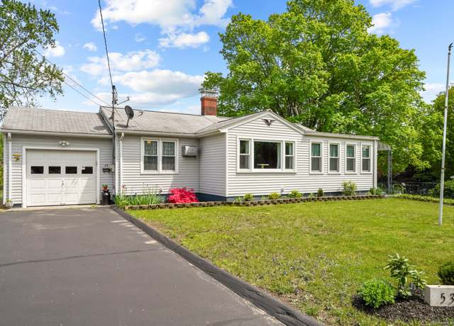 Property at 53 Cleveland St, Putnam, CT 06260, 2 beds, 1 bath