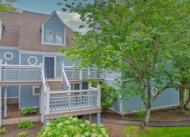 Property at 923 Old Pond Ln #923, Norwich, CT 06360, 1 bed, 2 baths