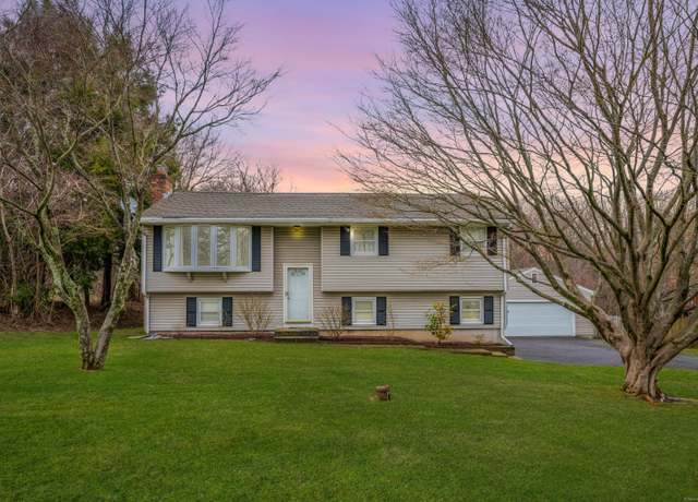 Property at 68 Town Line Rd, Bristol, CT 06010, 3 beds, 1 bath