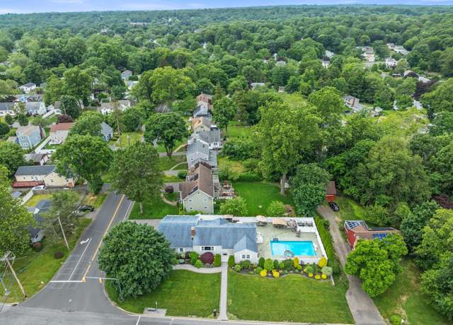 Property at 3657 Park Ave, Fairfield, CT 06825, 3 beds, 3 baths