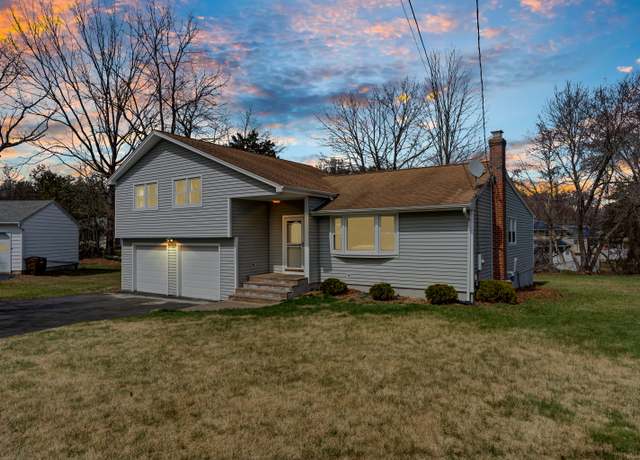 Property at 40 Osage Rd, West Hartford, CT 06117, 3 beds, 2.5 baths
