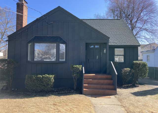 Property at 671 Fairview Ave, Bridgeport, CT 06606, 4 beds, 2.5 baths