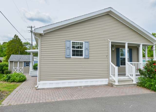 Property at 2 Blueberry Ln, Plymouth, CT 06786, 2 beds, 2 baths