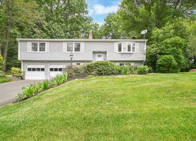 Property at 89 Quarry Brook Dr, South Windsor, CT 06074, 3 beds, 2.5 baths