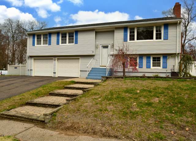 Property at 96 College Dr, East Hartford, CT 06108, 3 beds, 1.5 baths