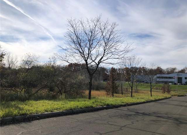 Property at 40 Commerce Rd, Manchester, CT 06042