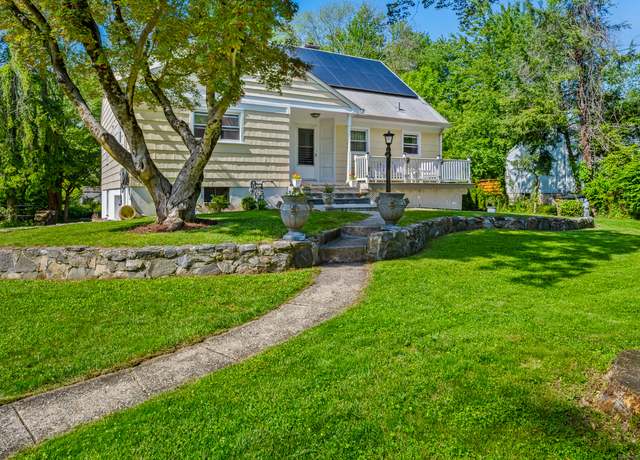 Property at 54 Swampscott Rd, Stamford, CT 06905, 4 beds, 3 baths