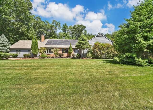 Property at 55 Windshire Dr, South Windsor, CT 06074, 3 beds, 3 baths
