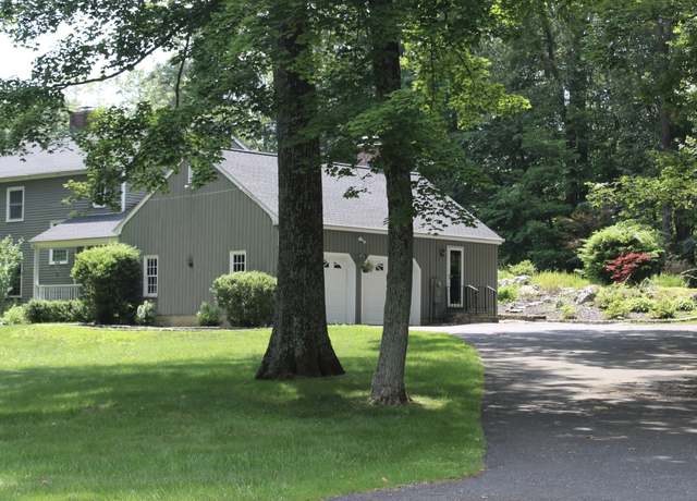 Property at 31 Hunter Ln, Ridgefield, CT 06877, 5 beds, 3.5 baths