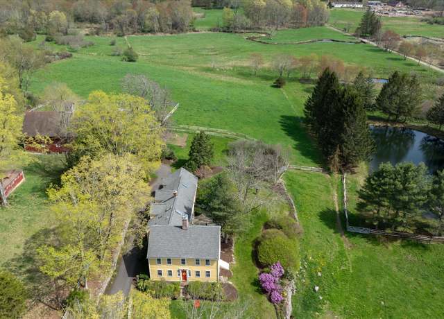 Property at 124 West Rd, Canton, CT 06019, 4 beds, 3 baths