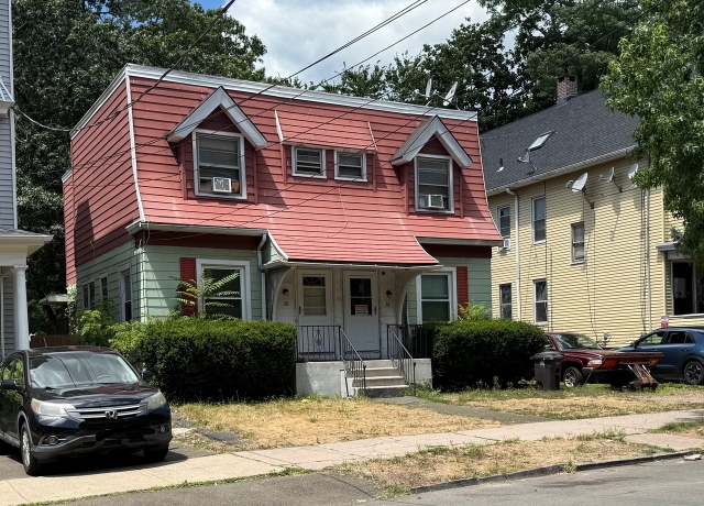 Property at 30 Ellsworth Ave, New Haven, CT 06511, 6 beds, 2 baths