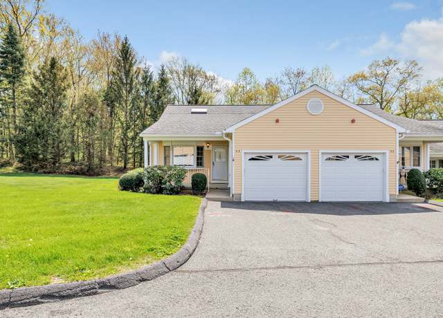 Property at 53 Highland Dr #53, Monroe, CT 06468, 2 beds, 1.5 baths