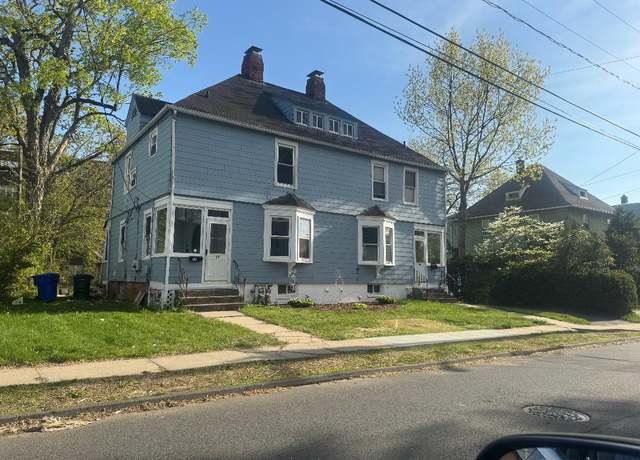Property at 17-19 Stanley St, East Hartford, CT 06108, 6 beds, 2.5 baths