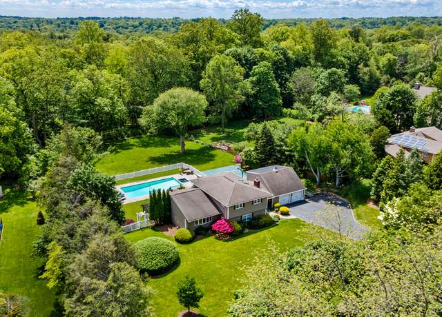 Property at 19 Huckleberry Dr S, Norwalk, CT 06850, 5 beds, 3.5 baths