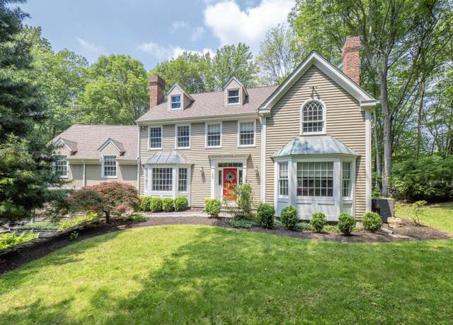 Property at 104 Scarlet Oak Dr, Wilton, CT 06897, 4 beds, 2.5 baths