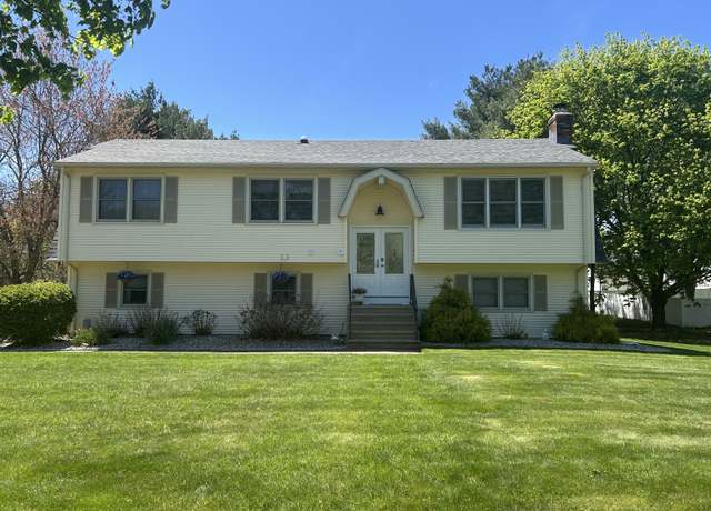 Property at 10 Rejean Rd, Southington, CT 06489, 4 beds, 3 baths