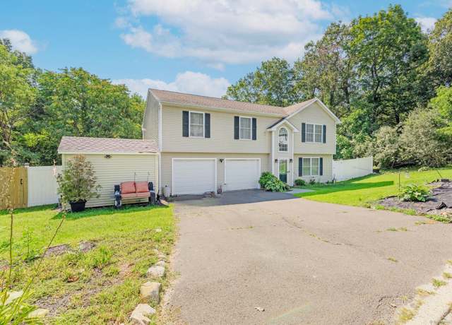 Property at 33 Glenford Dr, Waterbury, CT 06708, 3 beds, 3 baths