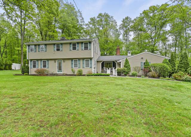 Property at 154 Finch Ave, Meriden, CT 06451, 5 beds, 3 baths
