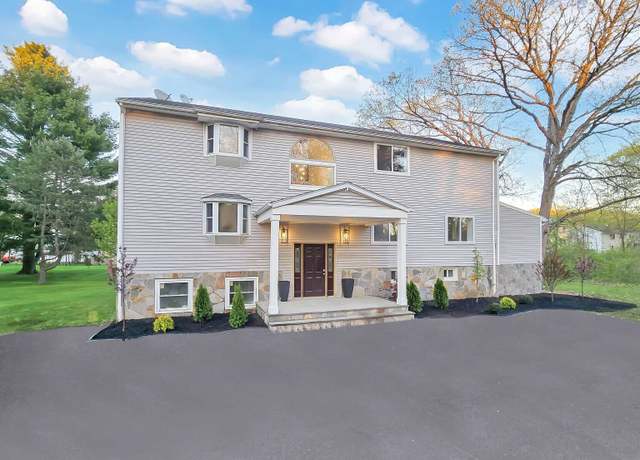 Property at 375 Goodwin St, East Hartford, CT 06108, 8 beds, 3 baths