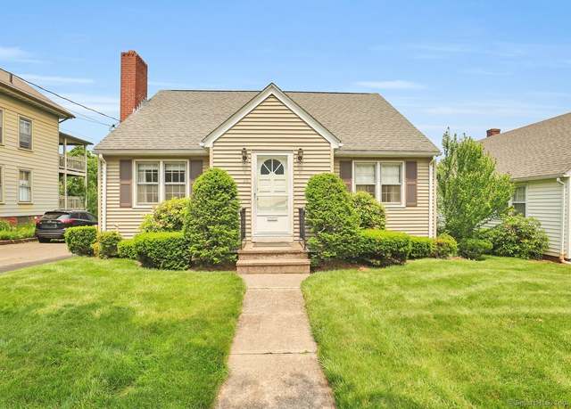 Property at 26 Silver St, Meriden, CT 06450, 6 beds, 2 baths