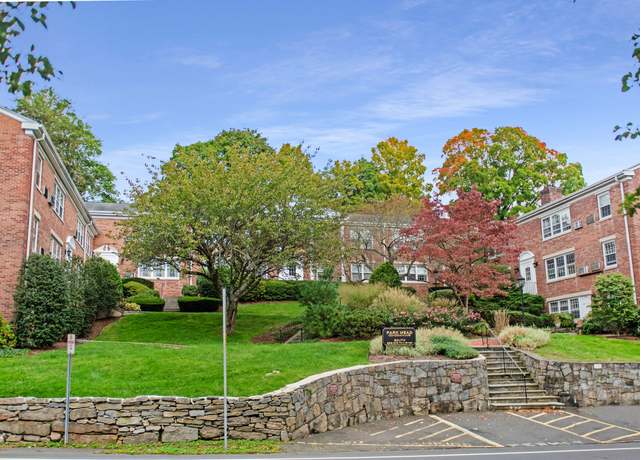 Property at 232 Park St #17, New Canaan, CT 06840, 2 beds, 1 bath