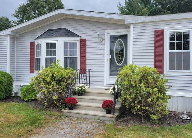 Property at 1 Circle Dr, Windham, CT 06256, 3 beds, 2 baths