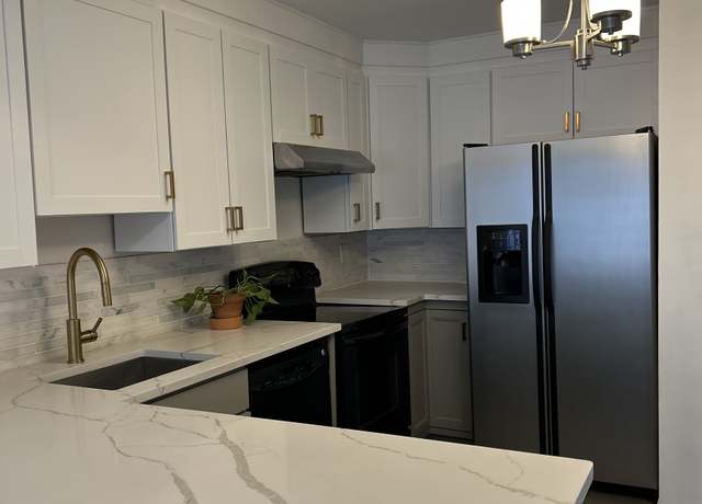 Property at 86 Myrtle Ave Apt 15, Stamford, CT 06902, 2 beds, 1.5 baths