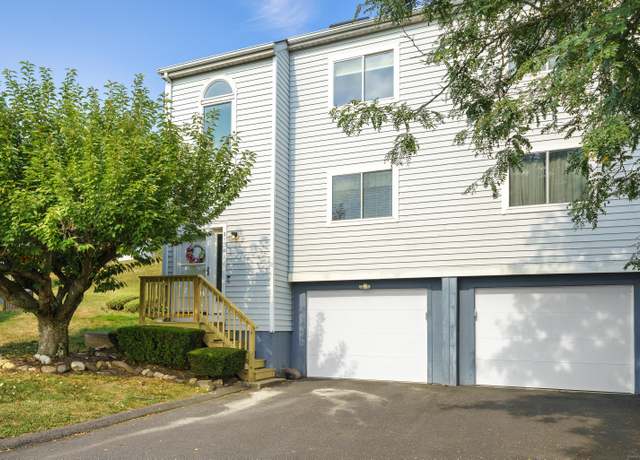 Property at 31 Wynwood Dr #31, Cromwell, CT 06416, 3 beds, 2.5 baths