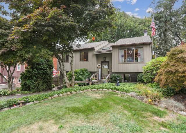 Property at 23 Westview Dr, Danbury, CT 06810, 3 beds, 1.5 baths