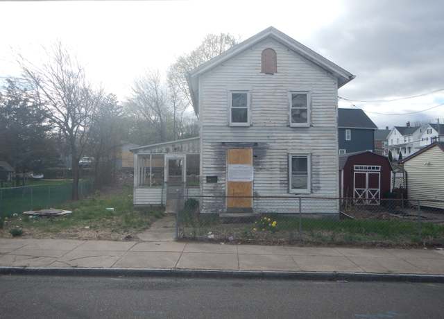 Property at 196 Hawkins St, Derby, CT 06418, 2 beds, 1 bath