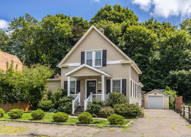 Property at 18 Forest Ave, Shelton, CT 06484, 2 beds, 2 baths