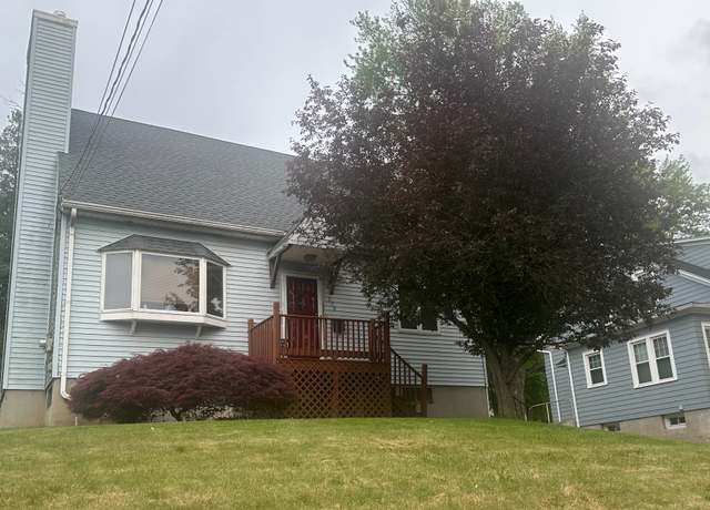 Property at 575 Broadview Ter, Hartford, CT 06106, 3 beds, 1.5 baths