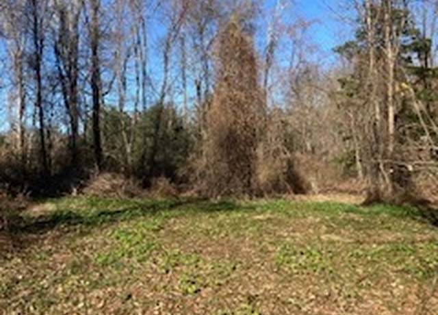 Property at 11 Cheney Rd, Pomfret, CT 06259