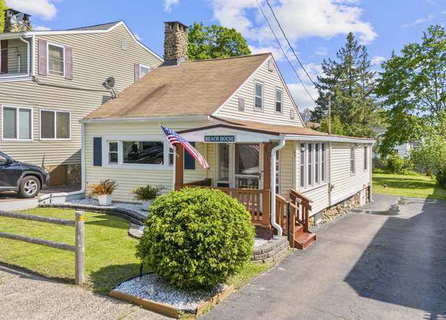 Property at 67 Prospect Ave, West Haven, CT 06516, 3 beds, 1 bath