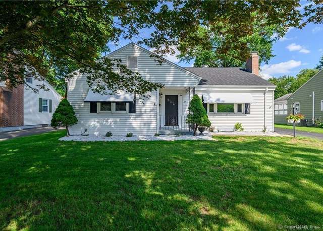 Property at 24 Sherwood Rd, West Hartford, CT 06117, 3 beds, 2 baths