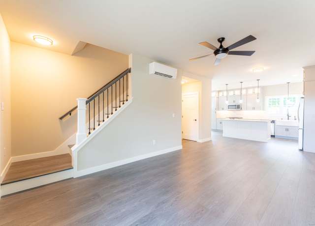 Property at 7 Twilight Ter, Killingly, CT 06241, 3 beds, 2.5 baths