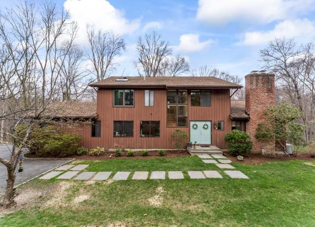 Property at 77 Blackberry Dr, Stamford, CT 06903, 4 beds, 2.5 baths