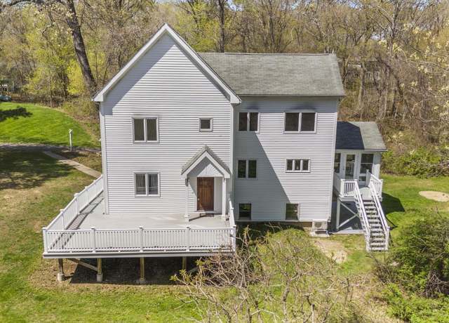 Property at 204 Sachem Head Rd, Guilford, CT 06437, 3 beds, 2 baths