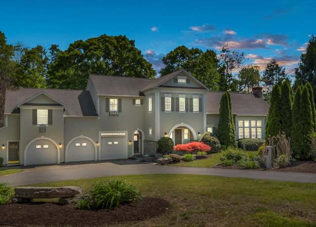 Property at 900 Hopewell Rd, Glastonbury, CT 06073, 4 beds, 3.5 baths