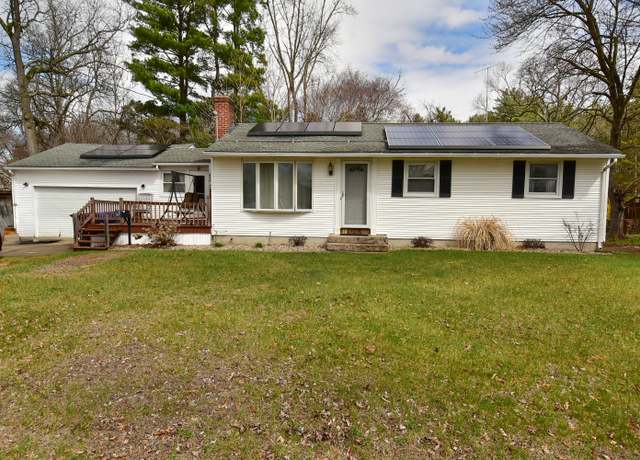 Property at 2 Nevins Ave, Enfield, CT 06082, 3 beds, 1 bath