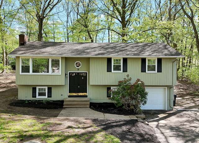 Property at 9 West Dr, Ledyard, CT 06335, 4 beds, 1.5 baths
