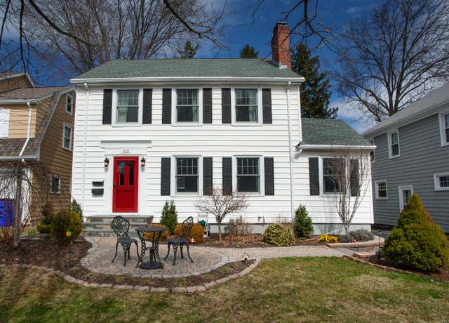 Property at 112 Whitman Ave, West Hartford, CT 06107, 3 beds, 1.5 baths