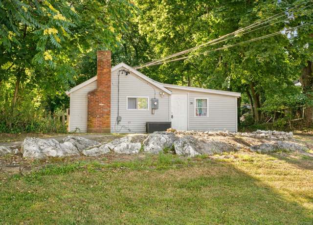 Property at 28 Brook St, Norwich, CT 06360, 2 beds, 1 bath
